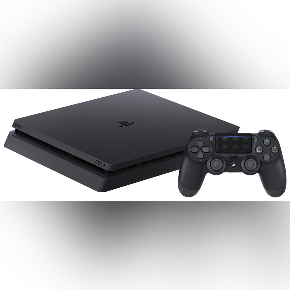 PS4 Great Condition 500 GB With a Controller